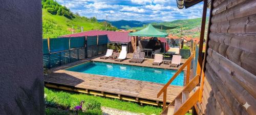 Басейн, Bosnian Pyramid Glamping in Вісоко