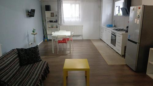 Bună Ziua apartment Tonitza Nic. – khách sạn tại Buna Ziua