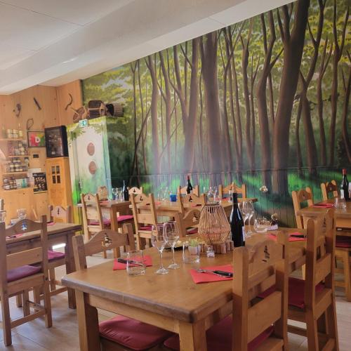 Le sapin rouge - Restaurant - bar - chambres d'hôtes 5