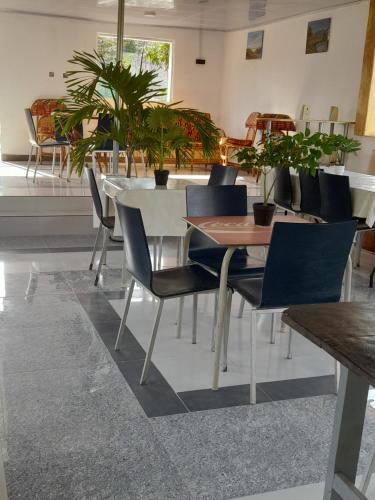 Restaurante, Airport Lodge Lungi in Tulun