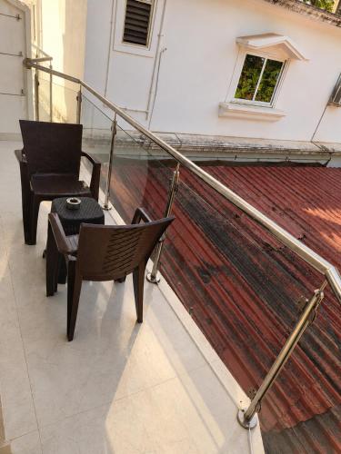 Aurevia Stays - 400m from beach - image 3