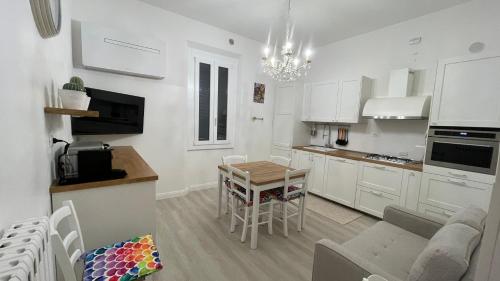кухня, Casa Lenzona 2 in Чертальдо
