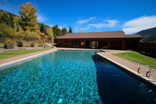 Tennis Townhomes 1323 by SummitCove Lodging in Keystone, USA