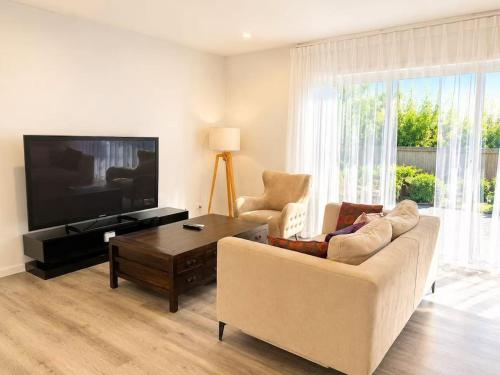 22 Pimpama Home