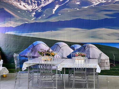 Joosh Guesthouse & Cafe in Baetov