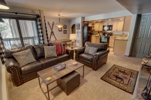 Wild Irishman 1059 by SummitCove Lodging in Keystone, USA
