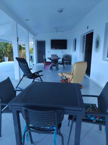 Villa confortable avec piscine à Le Prêcheur (Villa confortable avec piscine a Le Precheur) in Le Precheur