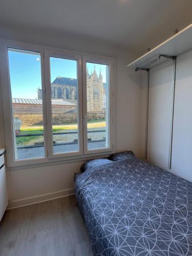Magnifique studio refait à neuf confortable et pratique