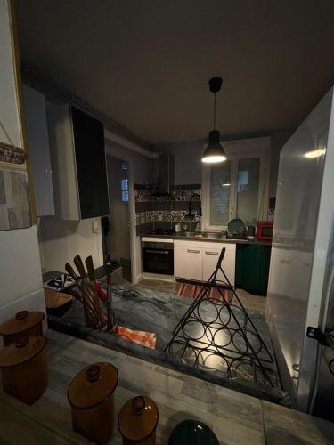 Maison de ville mitoyenne 4 chambres proche plages in Moon-sur-Elle