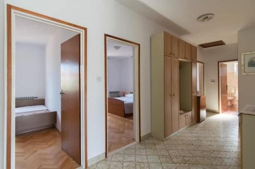 Apartment Tonči - image 4