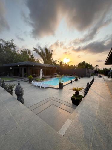DE PORCH Room Type - Three-Bedroom Villa
