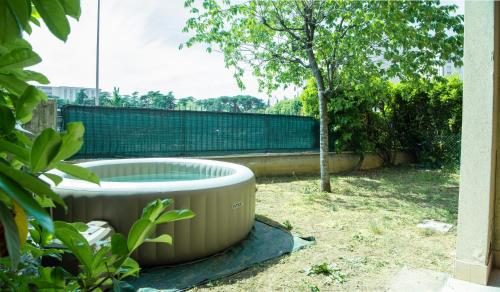 Garden Jacuzzi House