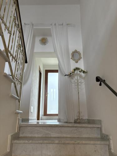 Villa del Sognatore, tuscan villa with pool for 12 in Tresana
