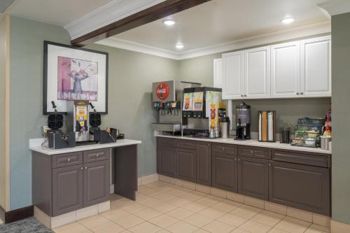 Staybridge Suites Augusta an IHG Hotel - image 32