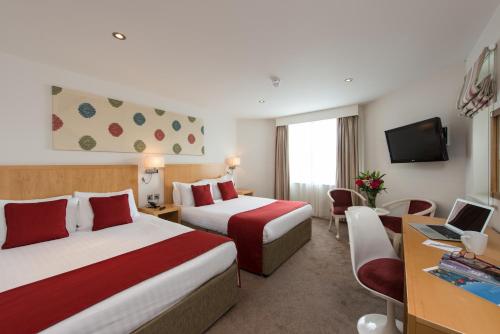 Park International Hotel - image 14