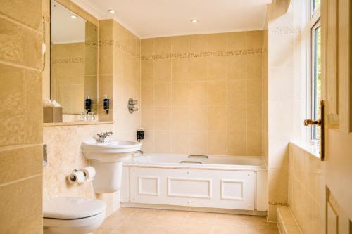 room detail thumbnail 2