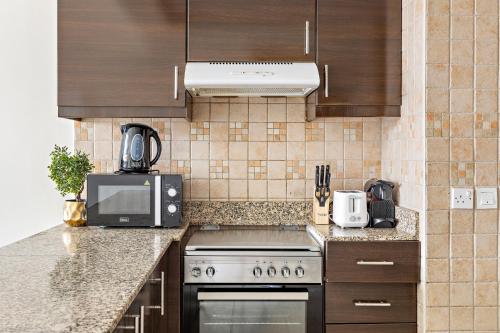 Aesthetic Chic 1BR In La Fontana - image 10