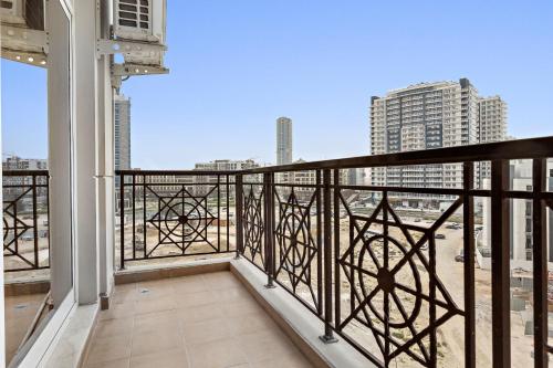 Aesthetic Chic 1BR In La Fontana - image 12