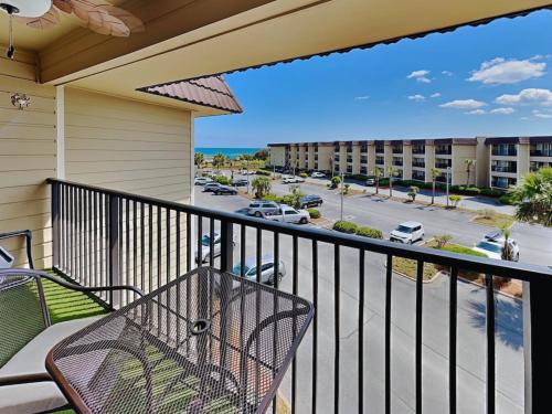 Hilton Head Beach & Tennis by Hilton Head Retreats in Hilton Head Island (SC)