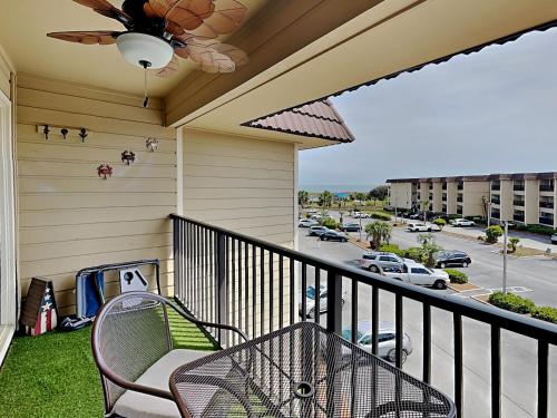 Hilton Head Beach & Tennis by Hilton Head Retreats in Hilton Head Island (SC)