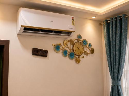 shree banke bihari homestay vrindavan - image 2