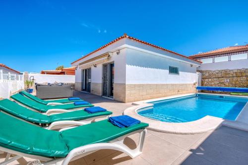 Villa Sunrise Lovely 2 Bedroom Villa