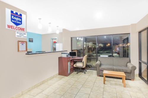 Hotel Express Anniston/Oxford image 21