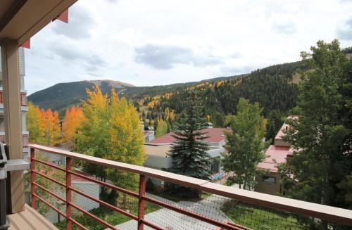 Ski Run 201 by SummitCove Lodging, Keystone (photo 2)