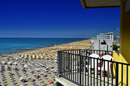 Hotel Mondial - image 8