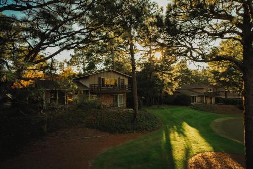 Pine Needles Lodge in Southern Pines