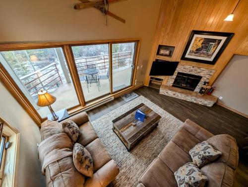 Ski Run 411 by SummitCove Lodging in Keystone, USA