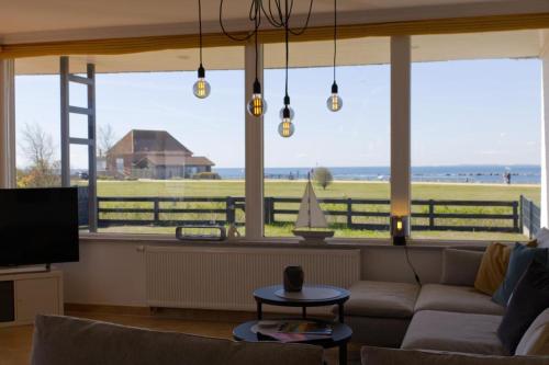 Inselblume 87 - Bungalow am Meer auf Fehmarn – khách sạn tại Sudstrandpromenade