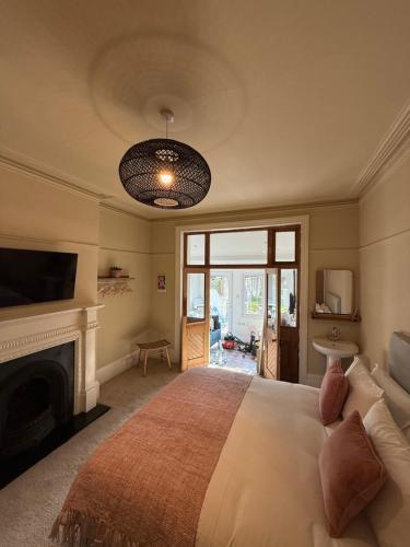 The Albany Rooms Bexhill 5