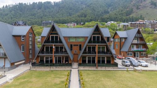 Sentosa Cove -  River Front Luxury Resort  in Pahalgam
