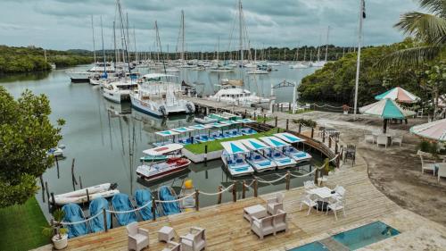 Puerto Blanco Marina & Hotel in Luperon