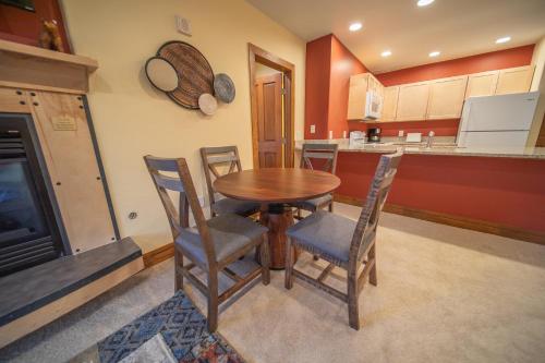 Silver Mill 8232 by SummitCove Lodging in Keystone, USA