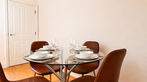 Modern 2BR Apt - Near K Club & Naas Racecourse in ネース