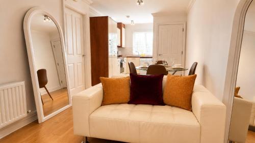 Modern 2BR Apt - Near K Club & Naas Racecourse in ネース