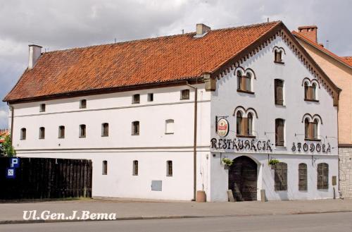 SHotels przy Restauracji Stodoła