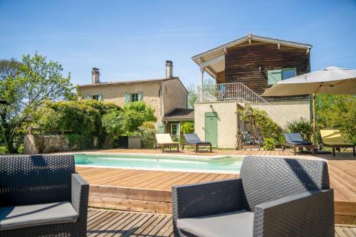 Swimming pool, Les Vignes Reines in Barsac
