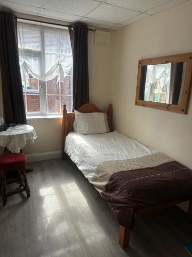 Clarendon Lodge - accommodation only 3