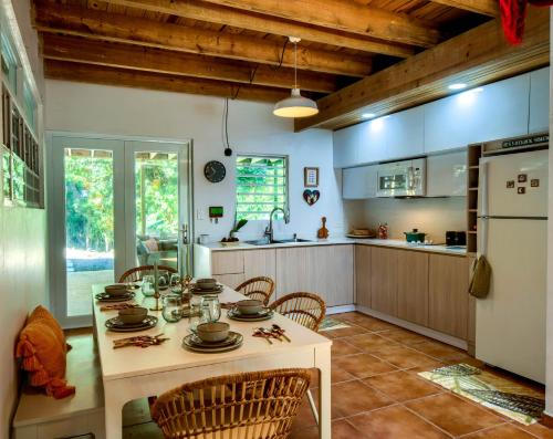 virtuve, Country House 3 acres of Privacy and Outdoor Space in Camuy