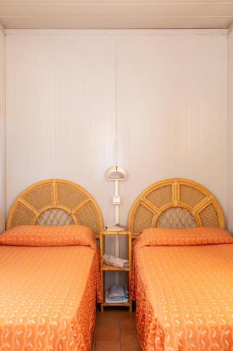 4 sofa beds