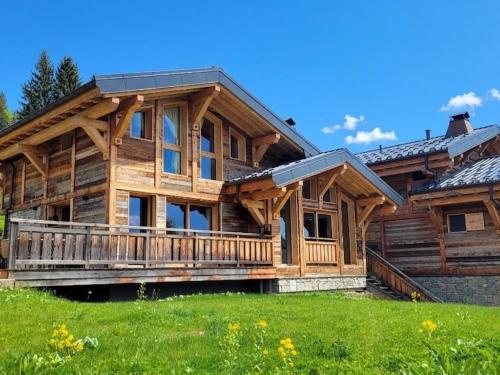 Chalet de luxe aux Gets avec jacuzzi et animaux admis, proche pistes - FR-1-598-89