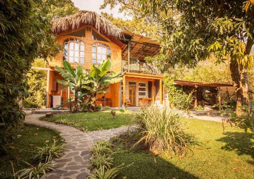 Lake Front Cabin at Los Elementos in Santa Cruz la Laguna