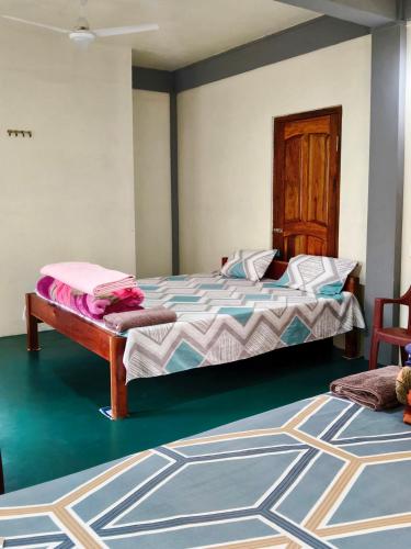 Travellers Homestay Mawlynnong I Peaceful Nature Stay in Pynursla