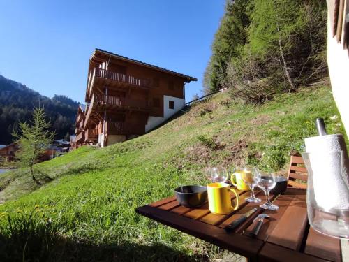 Viesnīcas āriene, Le Refuge Douillet in Mâcot-la-Plagne