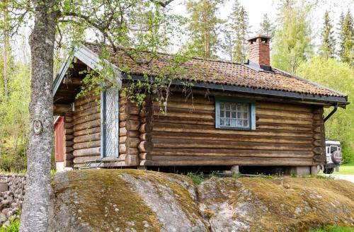 Midsommar Stuga in Arjang