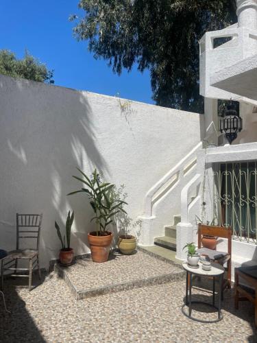 Syrah Home, Tanger