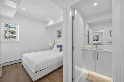 2BR | Downtown | AC | Mins to Saddledome - image 3